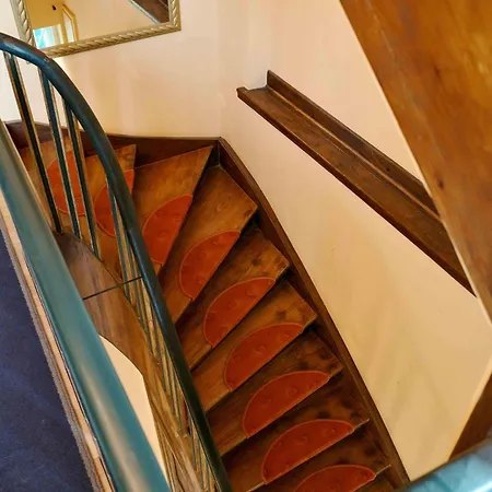 Seeblick-dachgeschoss In Historischer Zentral 4 Pax Apartment Schwerin (Mecklenburg-Vorpommern)