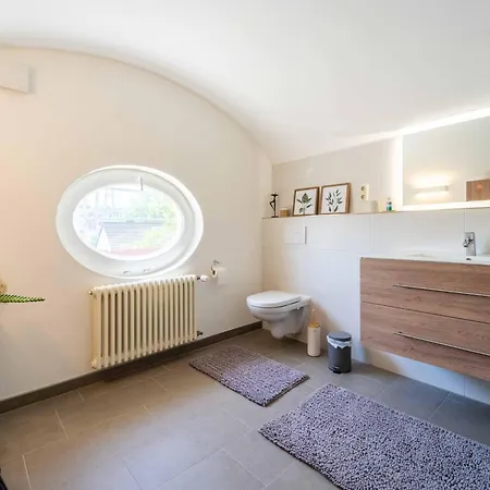 Seeblick-dachgeschoss In Historischer Zentral 4 Pax Apartment *