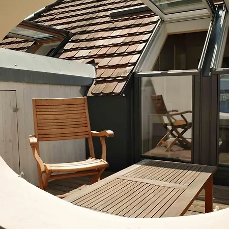 Seeblick-dachgeschoss In Historischer Zentral 4 Pax * Schwerin (Mecklenburg-Vorpommern)