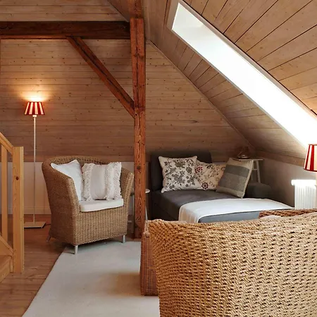 Apartamento Seeblick-dachgeschoss In Historischer Zentral 4 Pax