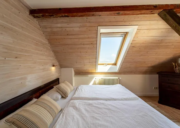 Appartamento Seeblick-dachgeschoss In Historischer Zentral 4 Pax