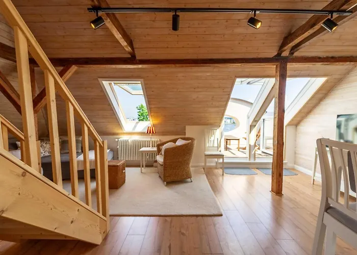 Seeblick-dachgeschoss In Historischer Zentral 4 Pax Appartamento